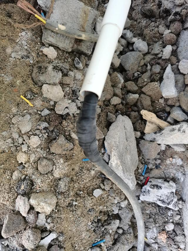 户外电线接头如何防水,户外电缆线正确的接法 - 冷求网