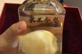 五粮液“永不分梨”大火，你知道梨是咋放进去的呢？顾客：不划算图片
