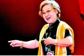 唱《我的祖国》郭兰英:1婚成"弃妇",2婚成"寡妇",90岁的她现如何?图片