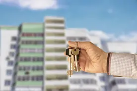 福建厦门：九年前经公证后的赠与合同还能撤销吗？一阿婆诉请撤销九年前的房产赠与合同被依法驳回图片
