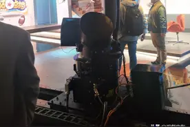 剧组为了这次影视拍摄花费人力物力，目的只为了更好的效果图片