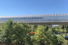 调查 | 小区离地铁不足百米噪音大，隔音屏即将完工图片