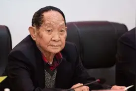 袁隆平院士去世，包文婧连国士无双也能写错，不走心又何必假惺惺图片