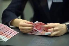 快手回应1年发28个月工资：向绩优员工倾斜图片