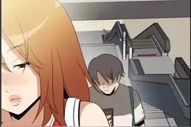 爆笑漫画：女生主动保护自己，男生还狠狠抱怨，明明自己就是色狼图片