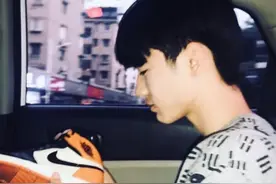 9岁的“蓝多多”当初被嫌丑，如今19岁的他，竟然帅到撞脸王俊凯图片