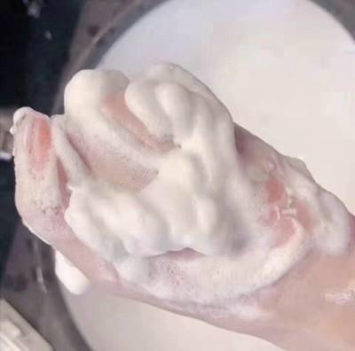 女生身上鸡皮肤好吗