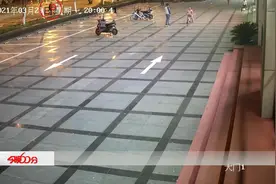 无锡老板娘手机被偷 监控拍下全程图片