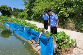 男子私接水管偷水，还“大方”让邻居一起用！图片