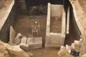 古墓发现5岁女童，她身穿新娘服躺在棺材，专家掀开虐心历史图片