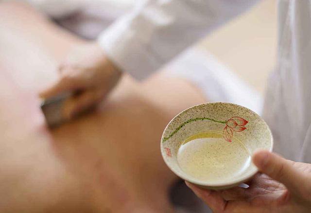 鸡皮肤能刮痧治好吗