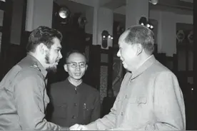 切·格瓦拉最崇拜的偶像——毛泽东，视为一生的导师图片