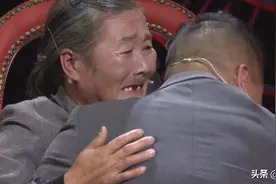我爸用烧红的火钳捅我，隐忍36年终于战胜惧怕，光明正大见了亲妈图片