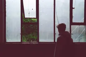 如果你被小人陷害，不要急着解释，教你一招轻松反击图片
