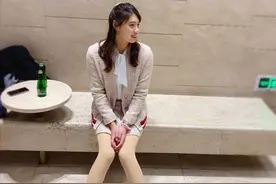 “双金双银”女孩张雨霏，私下穿着打扮温婉知性，软软糯糯好温柔图片