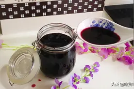 每年桑葚季一定要做桑葚酒，作用拿钱买不到，把春天封存进罐子里图片