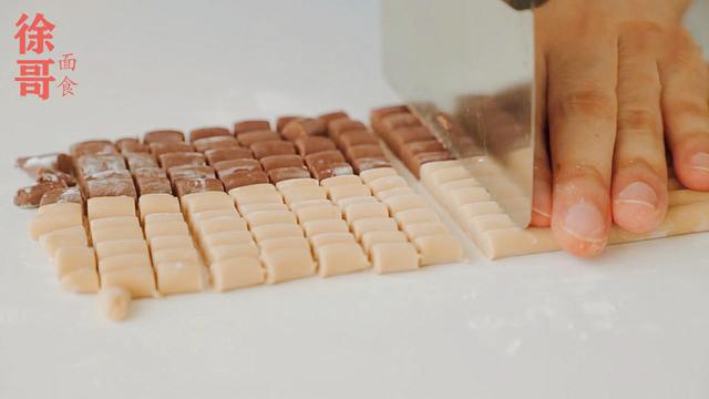 面点师偷偷告诉你珍珠奶茶中珍珠的做法，学会家里做，不用花钱买