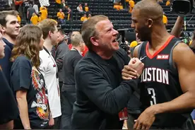 四年1.2亿！火箭老板你看到了吗，保罗到40岁还拿三千万图片