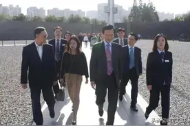 最美宁姐丨金海燕：纪念馆里的“和平守护者”图片