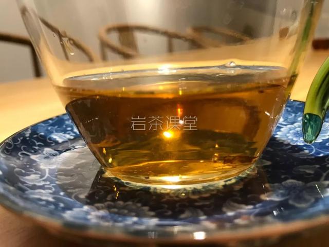 武夷岩茶有涩味，汤水浑浊，这是怎么回事？