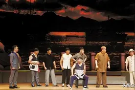 再现侨批题材精品剧目风采|话剧《风雨侨批》公演图片