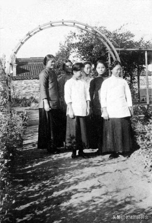 金陵十三钗的故事（历史上真实的金陵十三钗日本兵曾到安全区内蹂躏女学生）