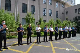 电梯困人怎么处理？费县开展电梯应急救援演练，速看图片