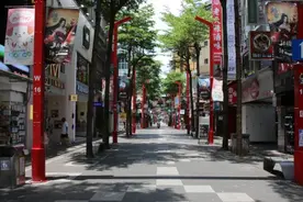疫情冲击台湾经济 西门町宛如“死城”台北将规划振兴纾困案救市图片