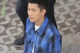 书中自有颜如玉？南大学生不为75元折腰，投诉剧组招聘影响学习图片