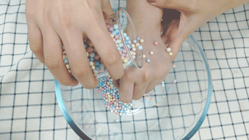 身体乳猕猴桃女孩