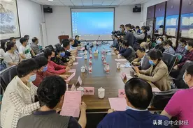 智能调剂机器人助力中药传统饮片调剂自动化图片