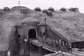 诺曼底登陆后，德国为什么没有用马奇诺防线抵御盟军？图片