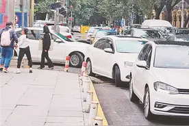 破解冰城停车难③ | 记者直击：哈尔滨公共停车场停车也“难”，大多车位闲置“吃不饱”图片
