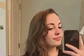 22岁女子全职“当狗”月入100万，你可以接受这样一份工作吗？图片