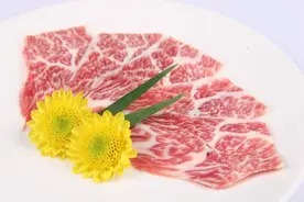 解冻食物用热水泡，容易损失营养！最好的解冻方法，一文告诉你图片