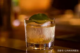 白酒、啤酒掺着喝会怎么样？刘医生提醒你：这么喝危害多图片