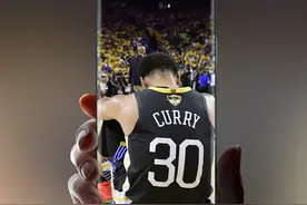 NBA库里4k高清壁纸无水印图片