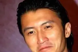 终于后悔了！谢贤将财产秘密转移给谢霆锋，张柏芝将何去何从图片