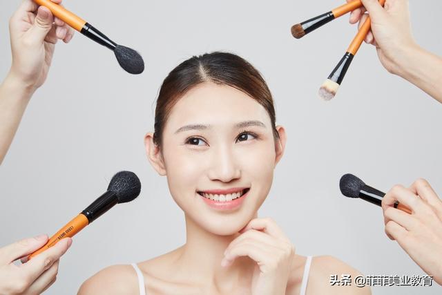 先涂身体乳还是先涂妆前乳