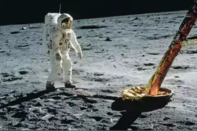 美国航天事业的成功只因这一人图片