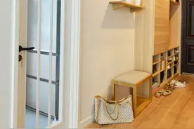 70㎡简约原木风，远离喧嚣的宁静，自然舒适的怡情图片