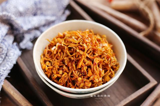 青木瓜变“米饭杀手”，香辣下饭，嘎嘣脆，有了它，米饭不够吃