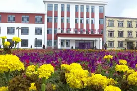 【走向我们的小康生活】和林格尔县霞光敬老院里的幸福生活图片