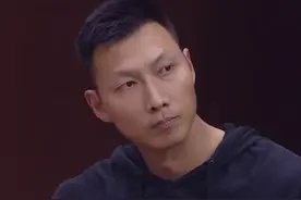 二哥归队助威！辽宁气势大增，决赛想翻盘？杨鸣永远比杜锋慢一步图片