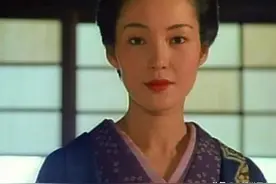 她是日本黑帮大佬，容貌美丽却手段毒辣，曾手持Ak47扫射对手图片