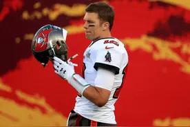 率两支球队七夺超级碗，布雷迪媲美乔丹已成北美职业体育“超巨”图片