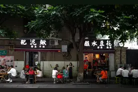 放开占道经营，咋个才能管得“宽”？图片