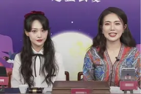 郑爽学乖了，再直播不耍脾气，她全程堆笑主持人却小心翼翼图片