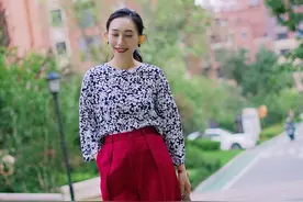 早秋穿搭灵感：拒绝沉闷，优衣库碎花衫+阔腿裤，吸睛又大方图片