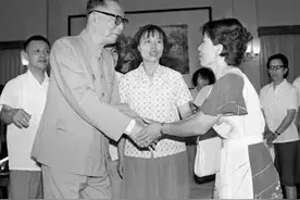 92年聂荣臻去世，临终前嘱咐女儿聂力：有机会去日本看看“妹妹”图片